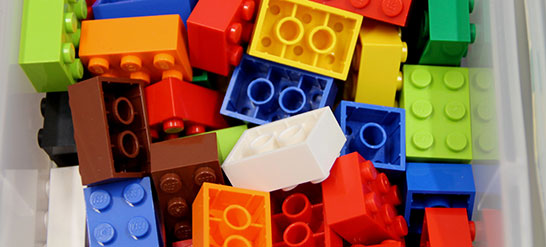 Econ_Lego